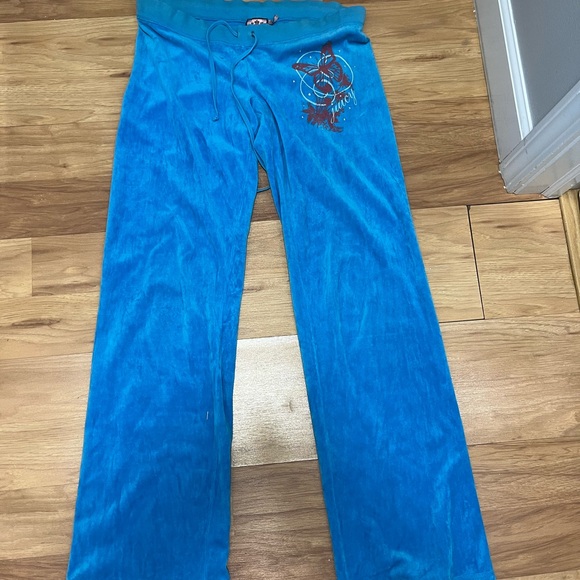 Juicy Couture Pants - Juicy Couture Vintage Blue Velour Lounge Pants with Floral Accent